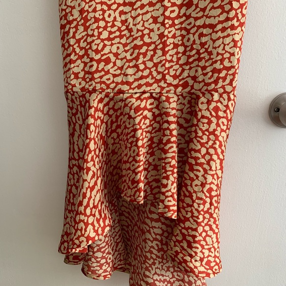 COPY - Pretty Little Thing mid length dress - Picture 4 of 5